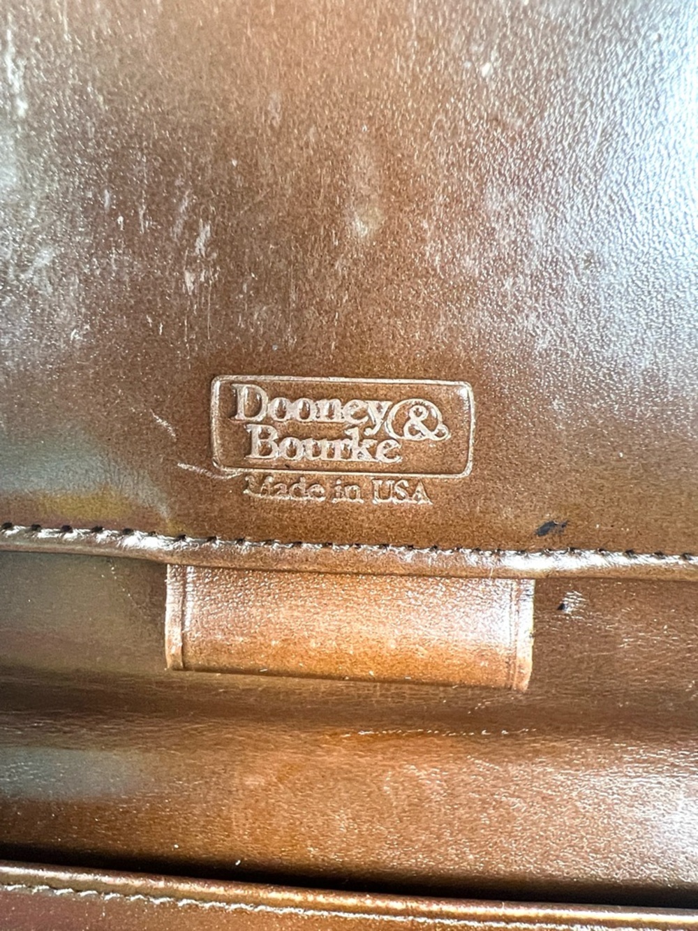🦆DOONEY & BOURKE WALLET
GREEN TAN LEATHER WITH KISSLOCK POUCH COIN - Picture 3 of 10
